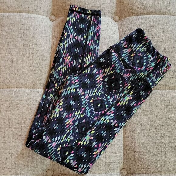 Victoria's Secret VSX leggings - Picture 3 of 6
